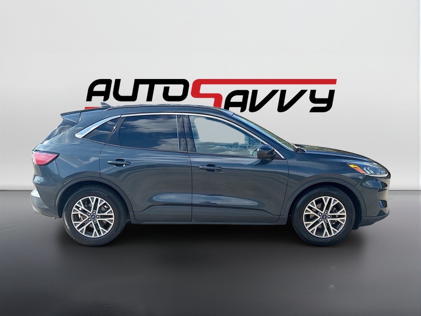 Used 2022 Ford Escape SEL w/ Technology Package FWD image 8