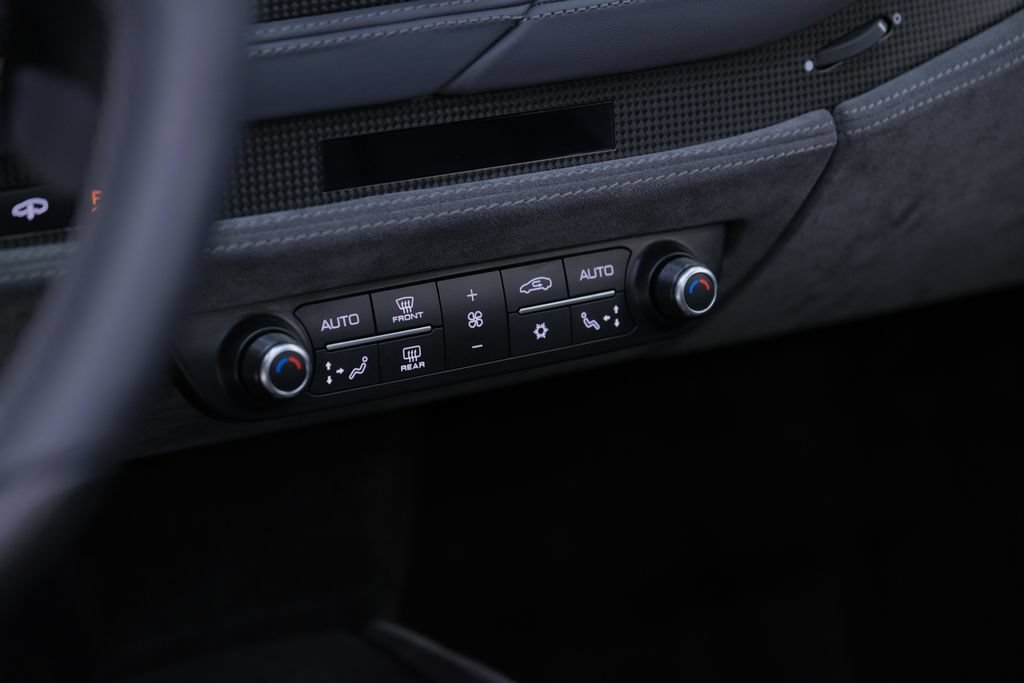 Used 2021 Ferrari F8 Tributo RWD image 46