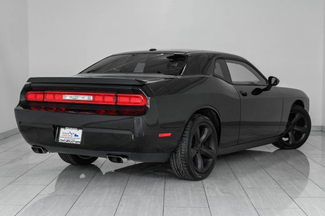 Used 2014 Dodge Challenger R/T image 6