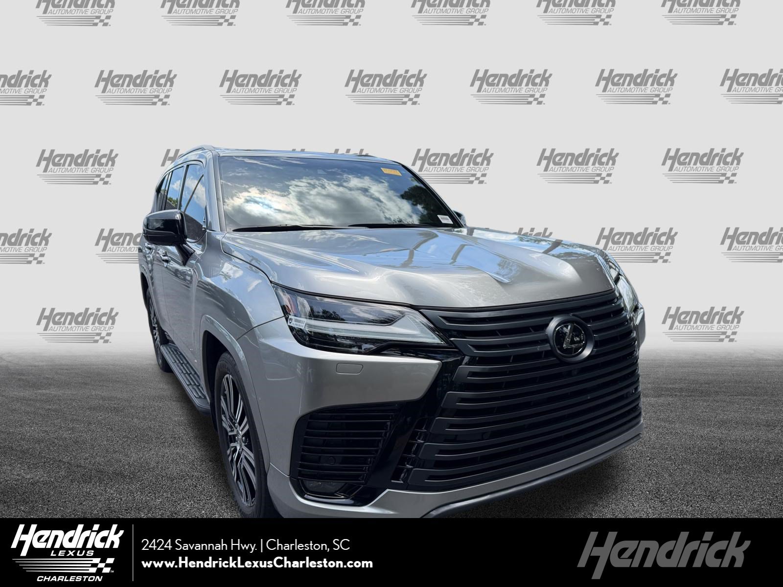Used 2023 Lexus LX 600 4WD w/ Appearance Package image 1