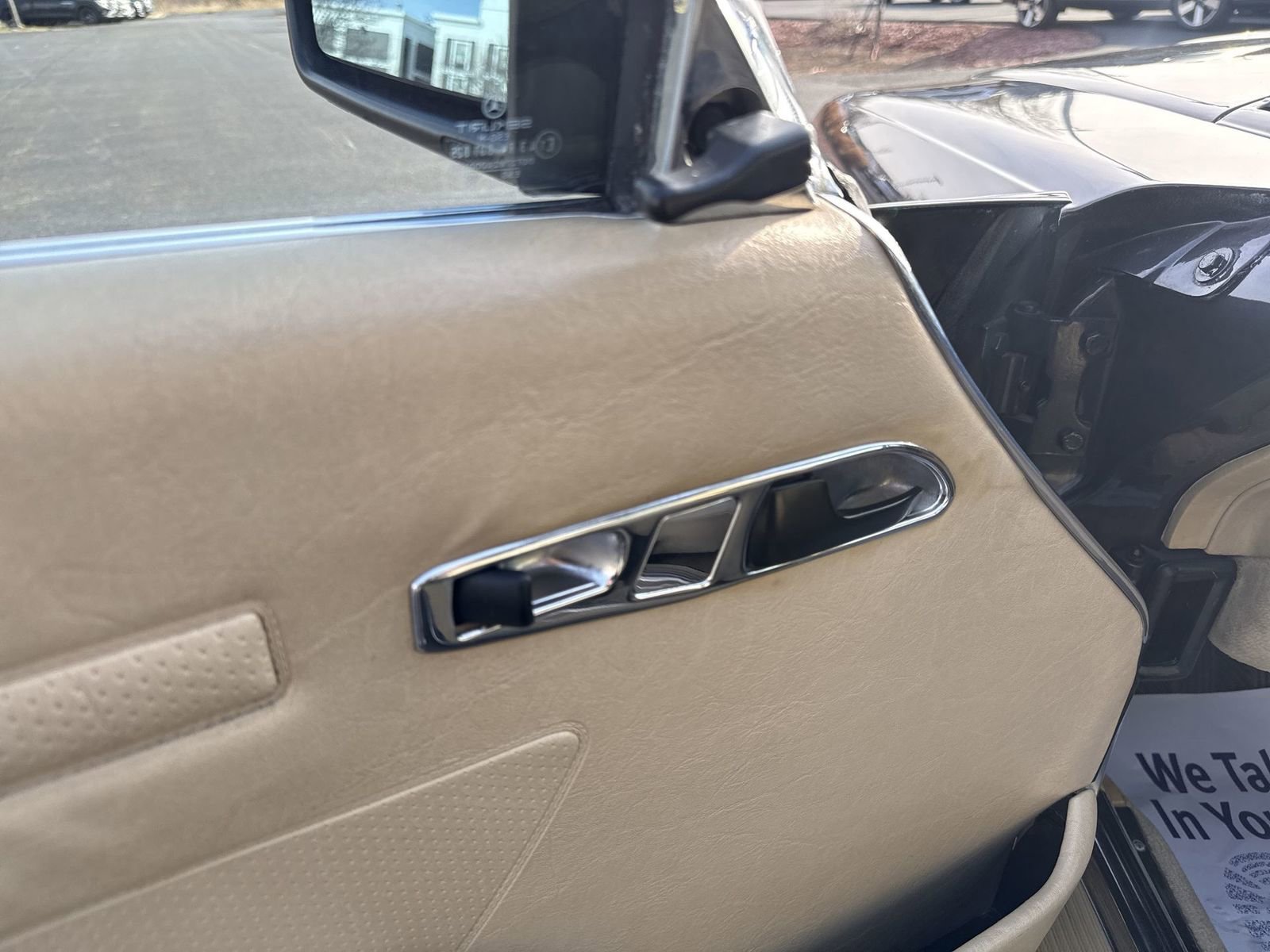 Used 1988 Mercedes-Benz 560 SL image 13