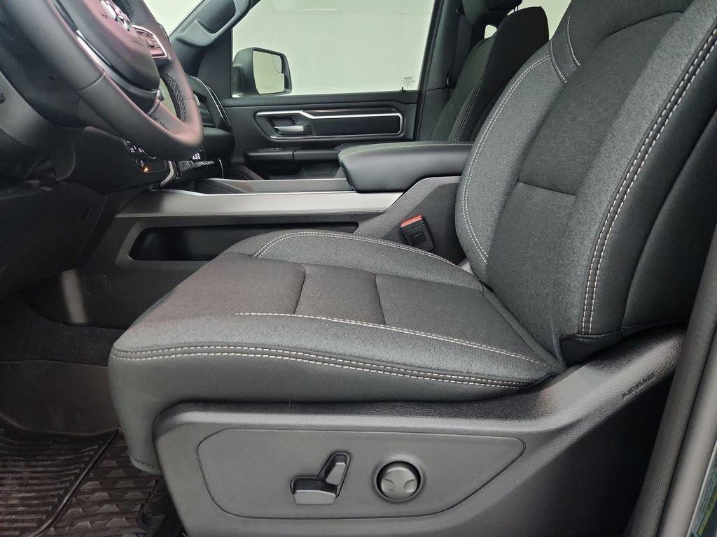 New 2026 RAM 1500 Big Horn AWD/4WD image 19