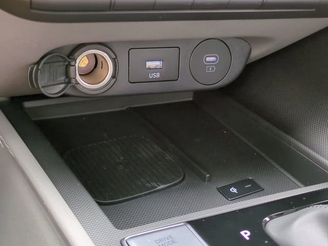 New 2025 Hyundai Elantra Sport FWD image 19