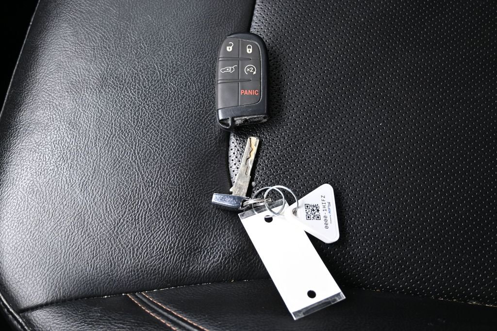 Used 2022 Jeep Compass Latitude AWD/4WD image 31