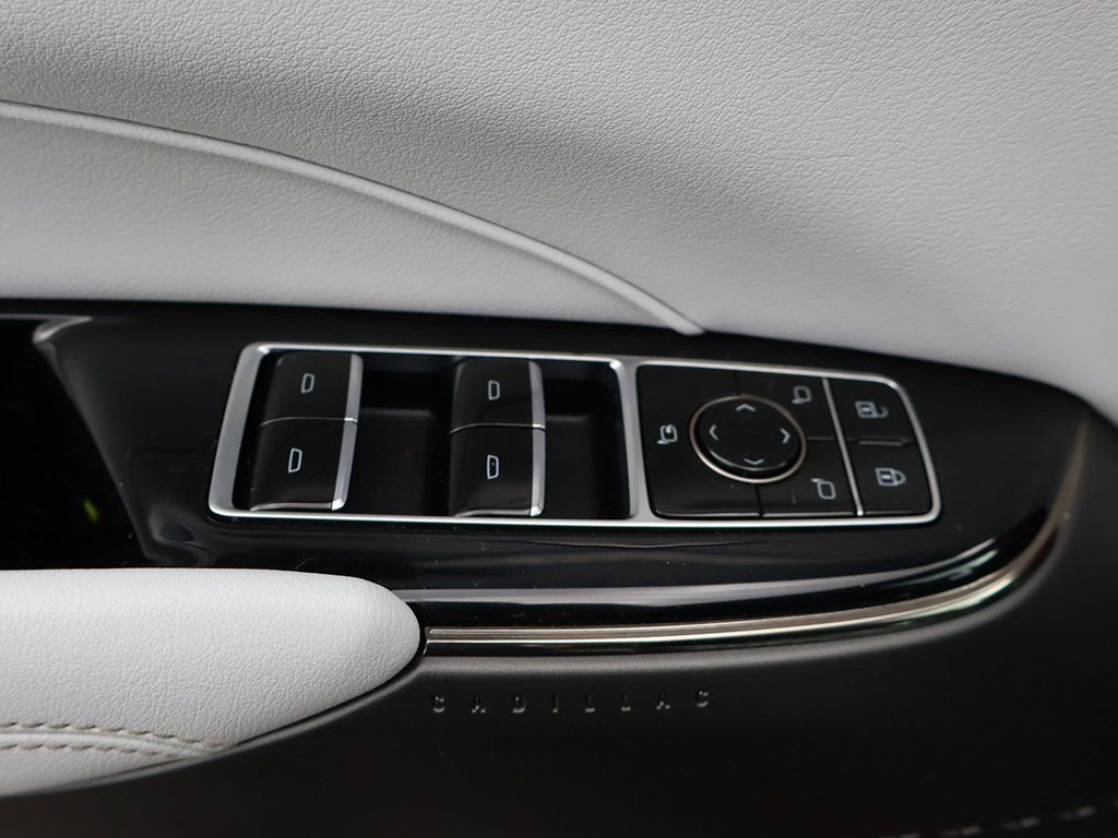 Used 2024 Cadillac Lyriq Sport image 39