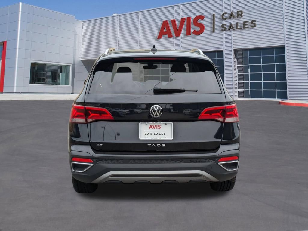 Used 2024 Volkswagen Taos SE image 7