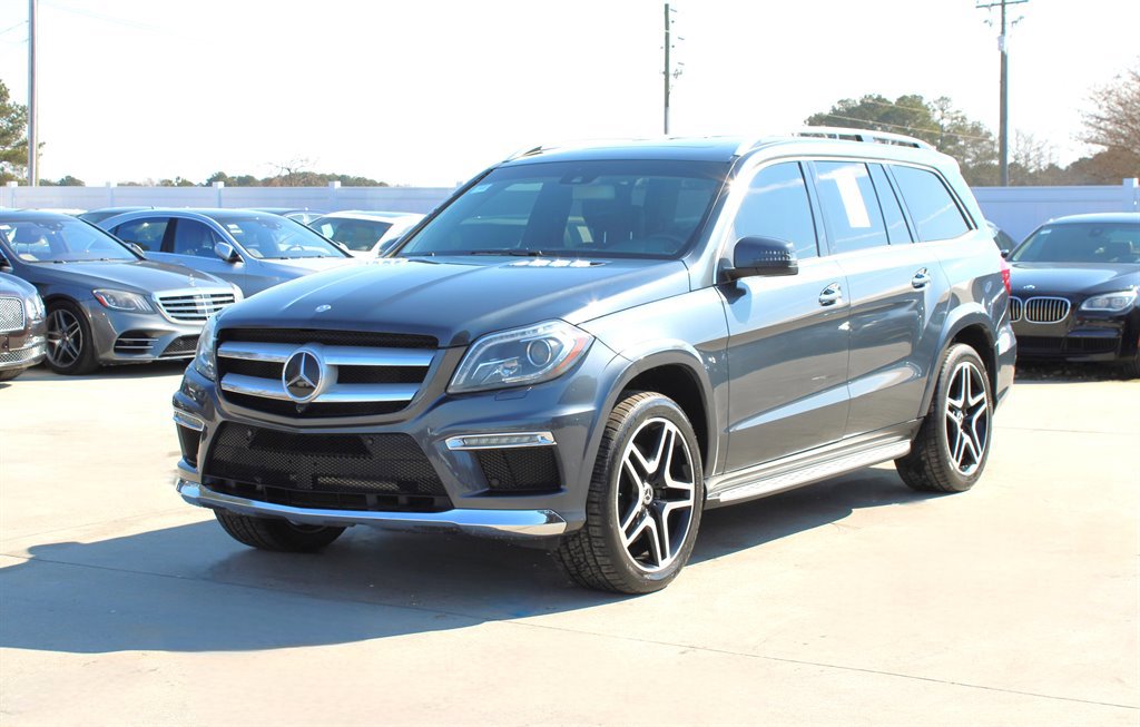 Used 2013 Mercedes-Benz GL 550 4MATIC image 3
