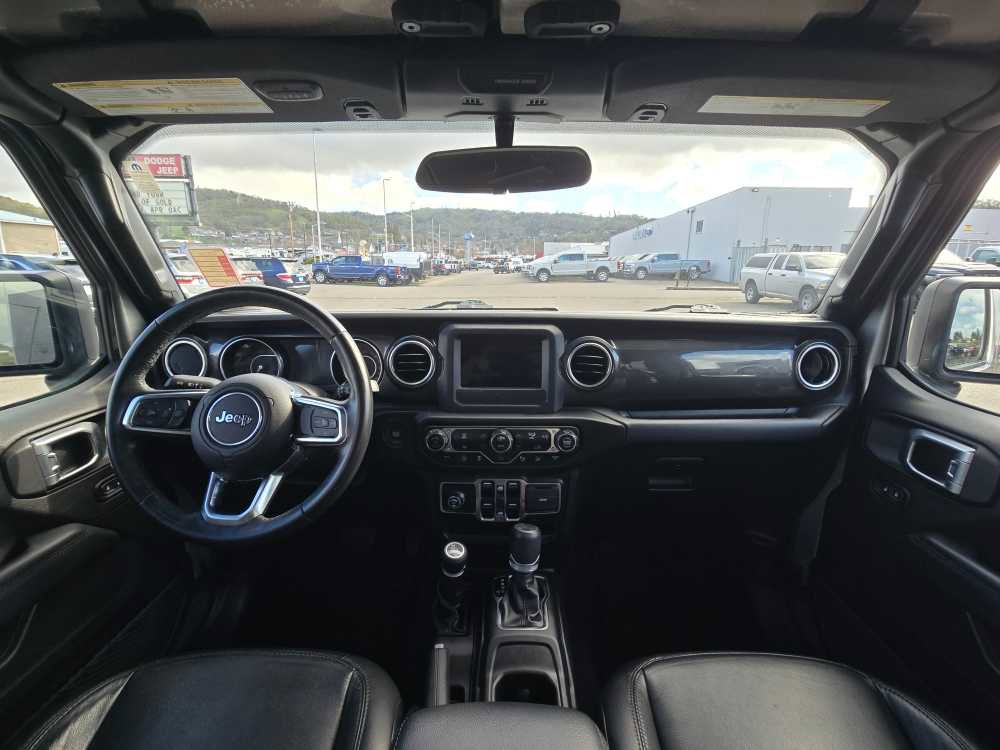 Used 2020 Jeep Wrangler Unlimited Sahara image 15