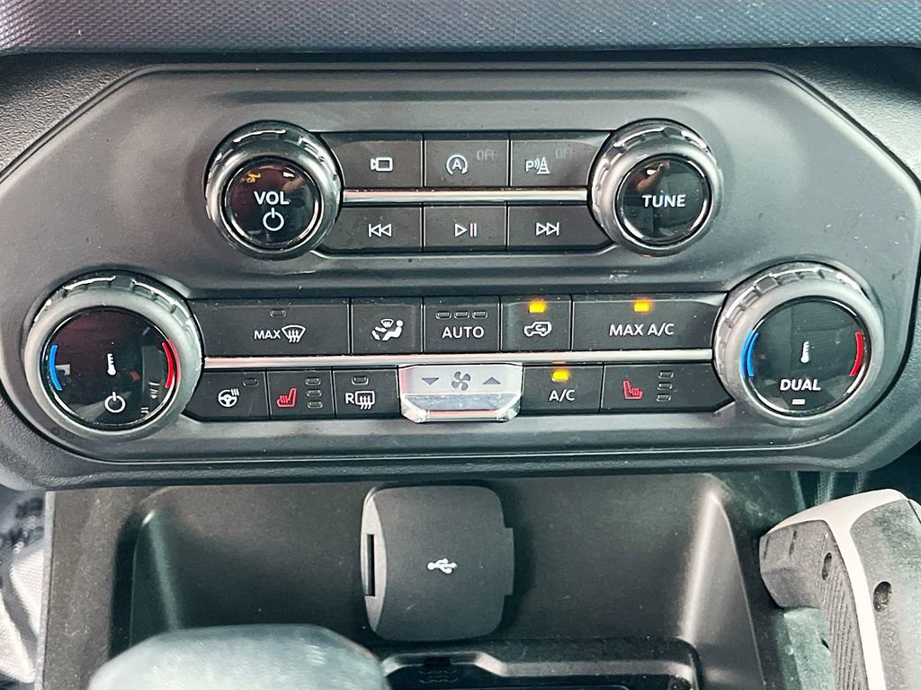 Used 2022 Ford Bronco Outer Banks AWD/4WD image 16