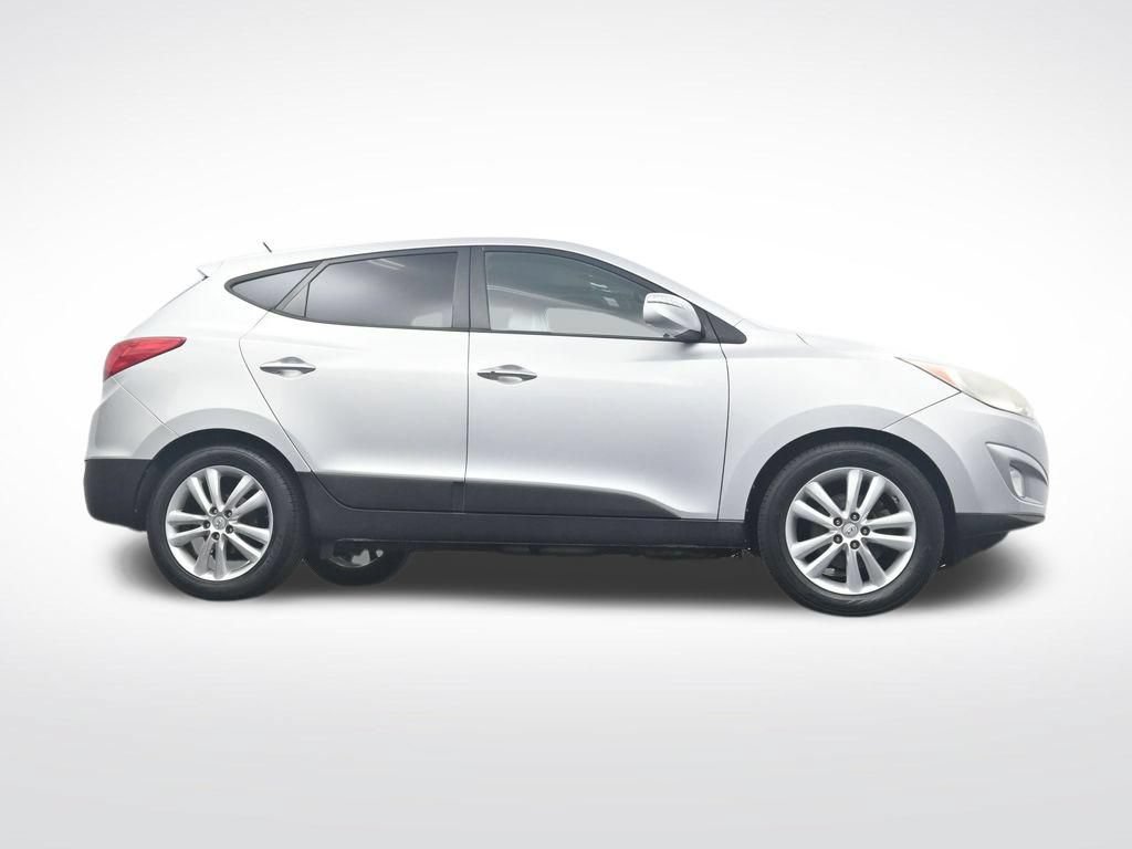 Used 2013 Hyundai Tucson Limited w/ Premium Pkg FWD image 34