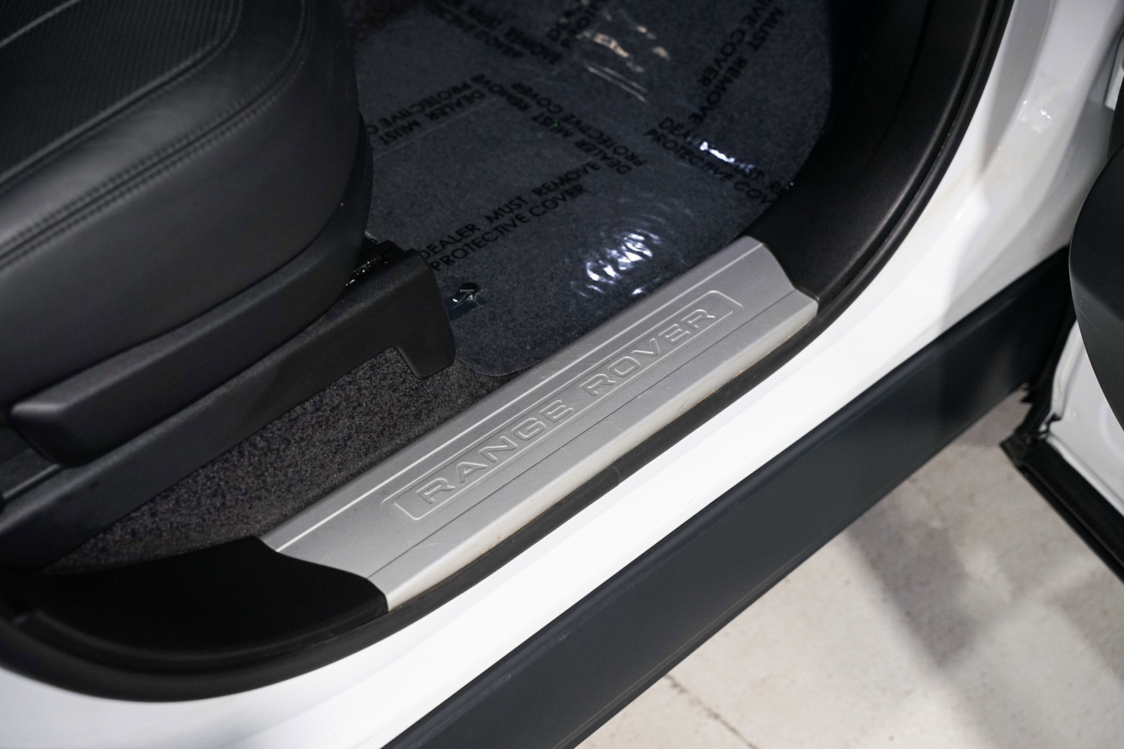 Used 2021 Land Rover Range Rover Westminster Edition image 28
