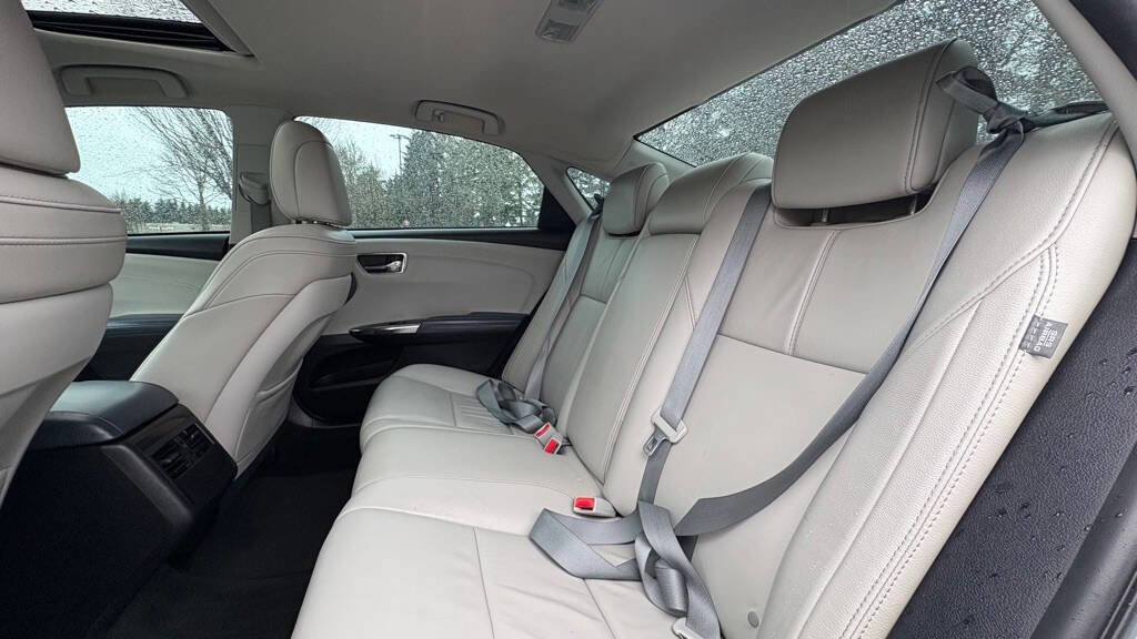 Used 2015 Toyota Avalon XLE Touring image 16