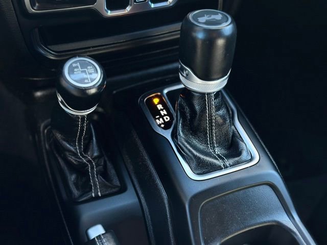 Used 2022 Jeep Wrangler Unlimited Sahara image 14