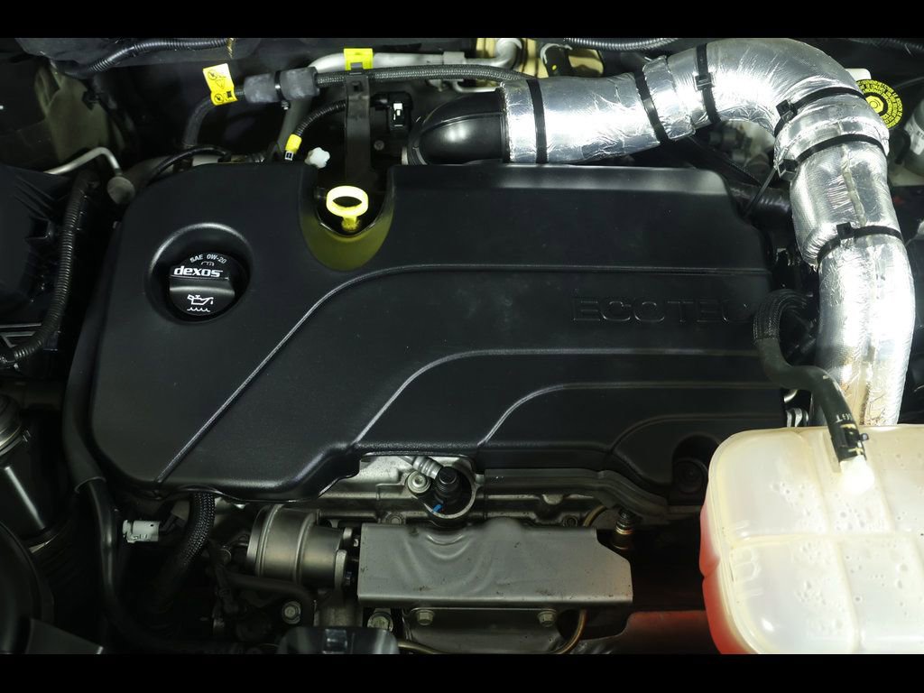 Used 2022 Chevrolet Trax LT w/ Driver Confidence Package image 20