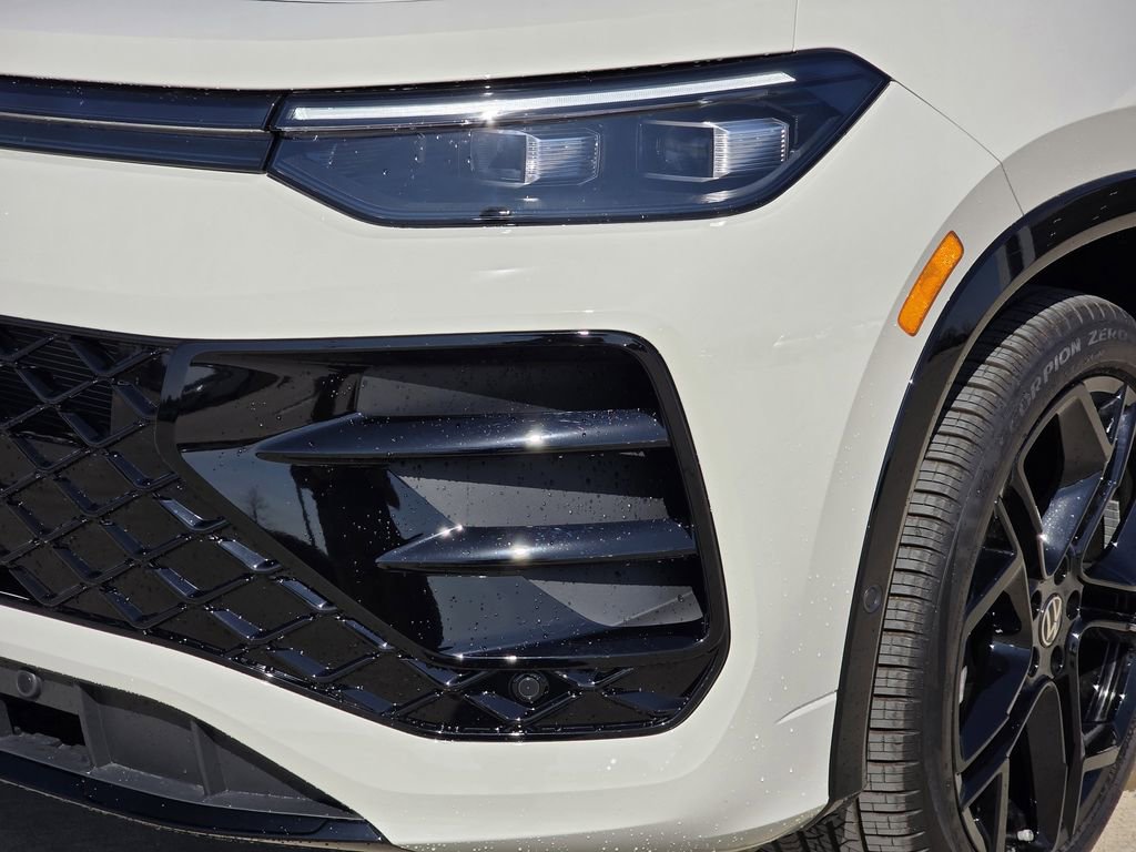 New 2026 Volkswagen Tiguan SE R-Line image 6