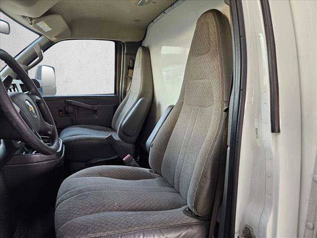 Used 2021 Chevrolet Express 3500 image 18
