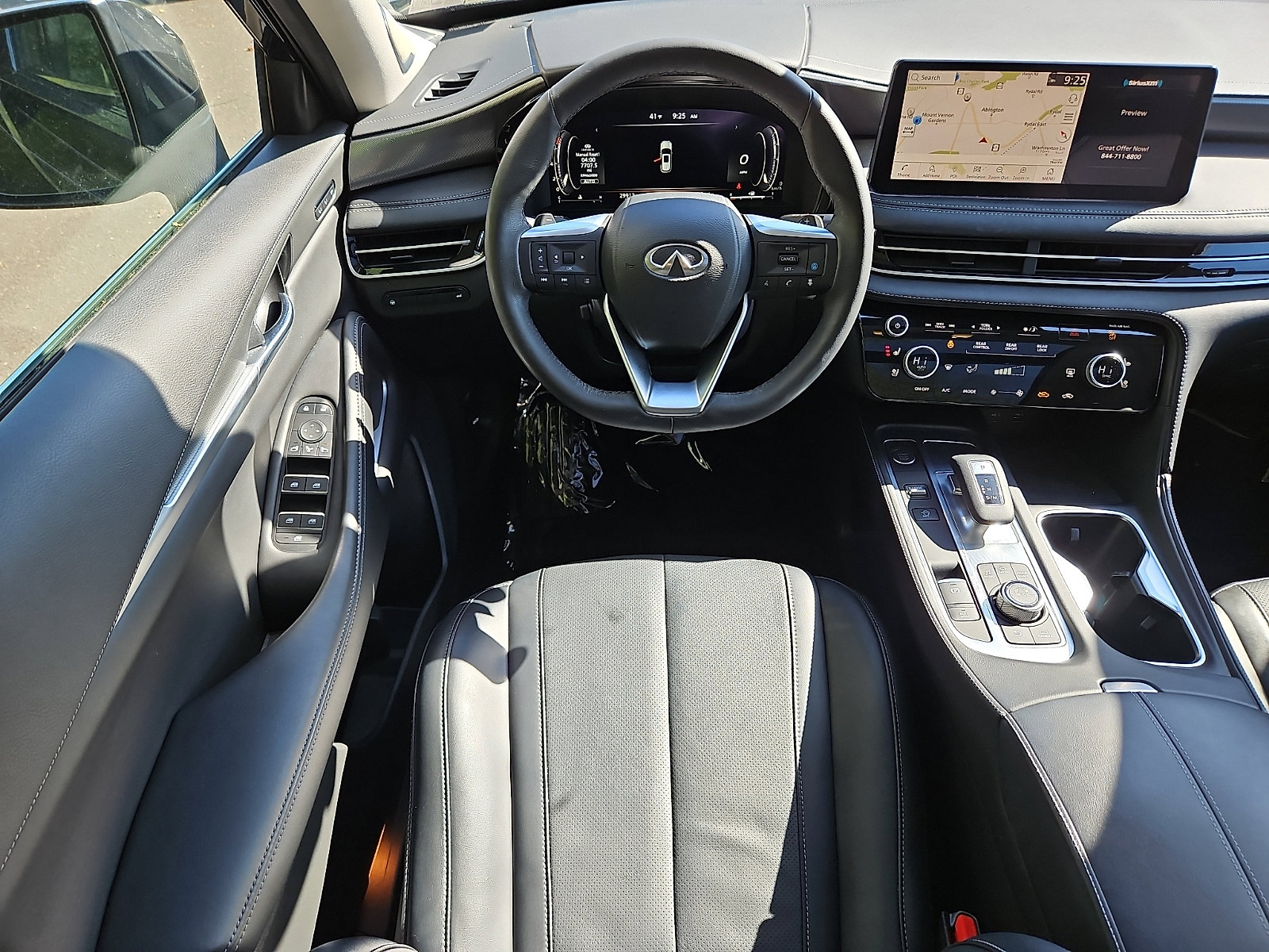 Used 2023 INFINITI QX60 Luxe w/ Performance Audio Package AWD/4WD image 11