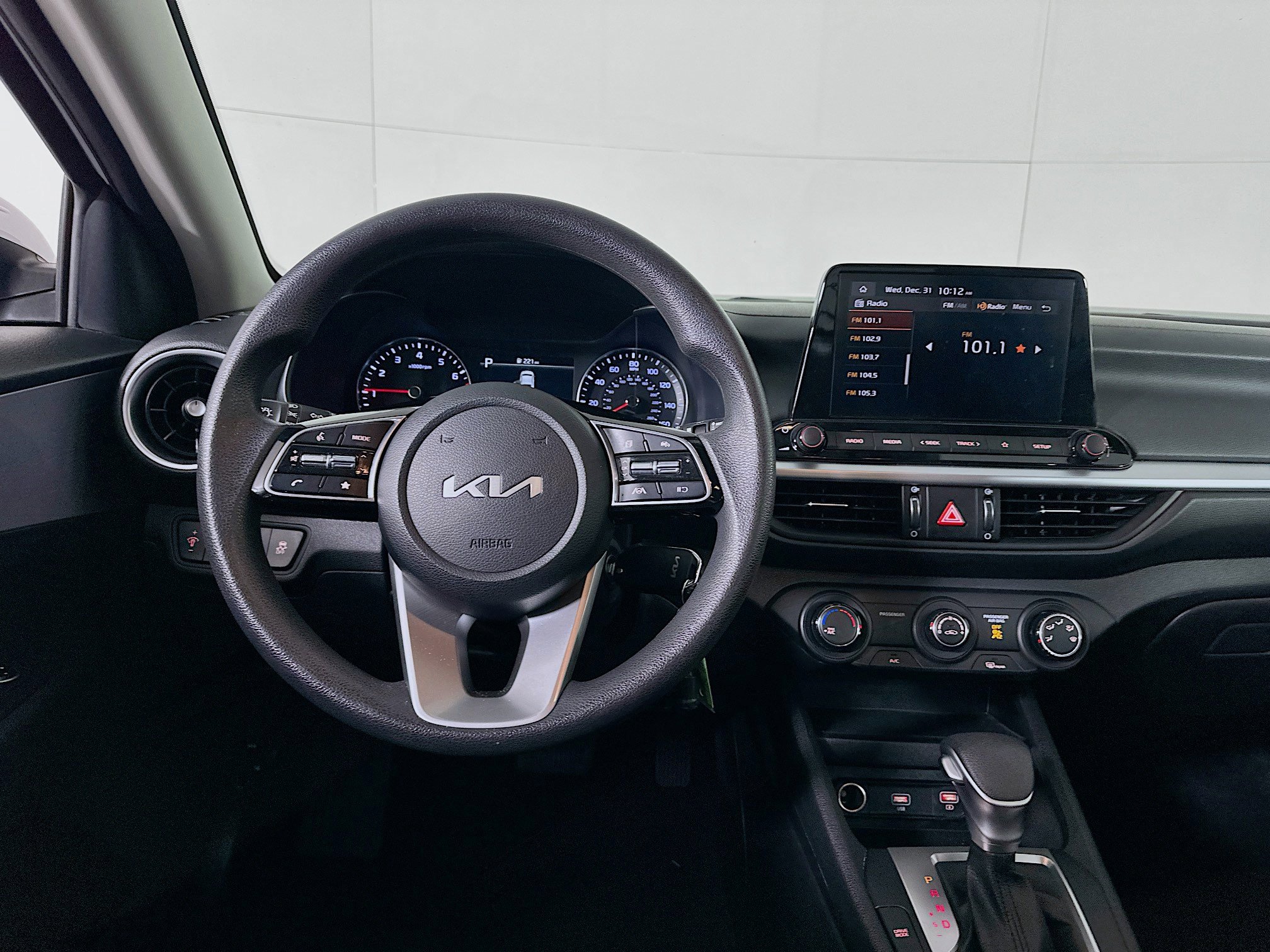 Used 2024 Kia Forte LXS image 17