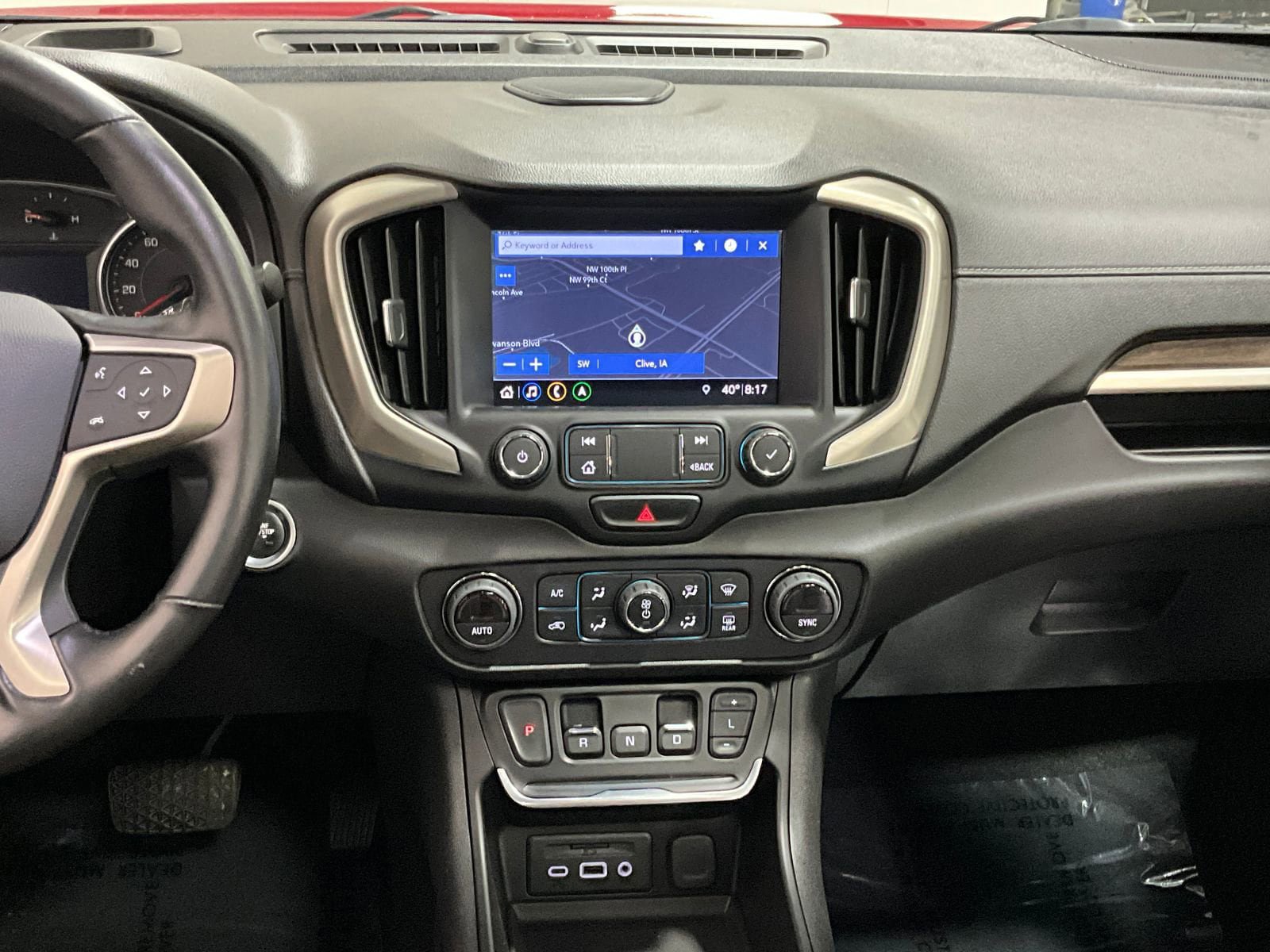 Used 2020 GMC Terrain Denali w/ GMC Pro Grade Package AWD/4WD image 7
