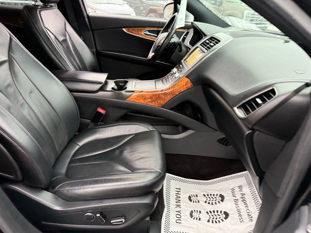 Used 2016 Lincoln MKX Select w/ Select Plus Package image 11