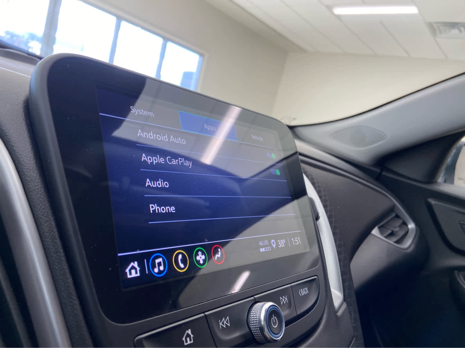 Used 2024 Chevrolet Malibu LT image 25