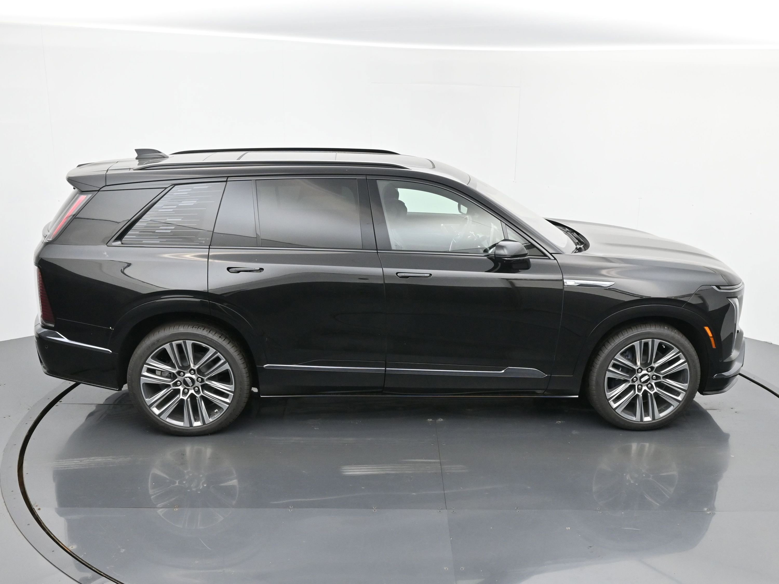 New 2026 Cadillac Vistiq Platinum w/ LPO, Floor Liner Package image 28