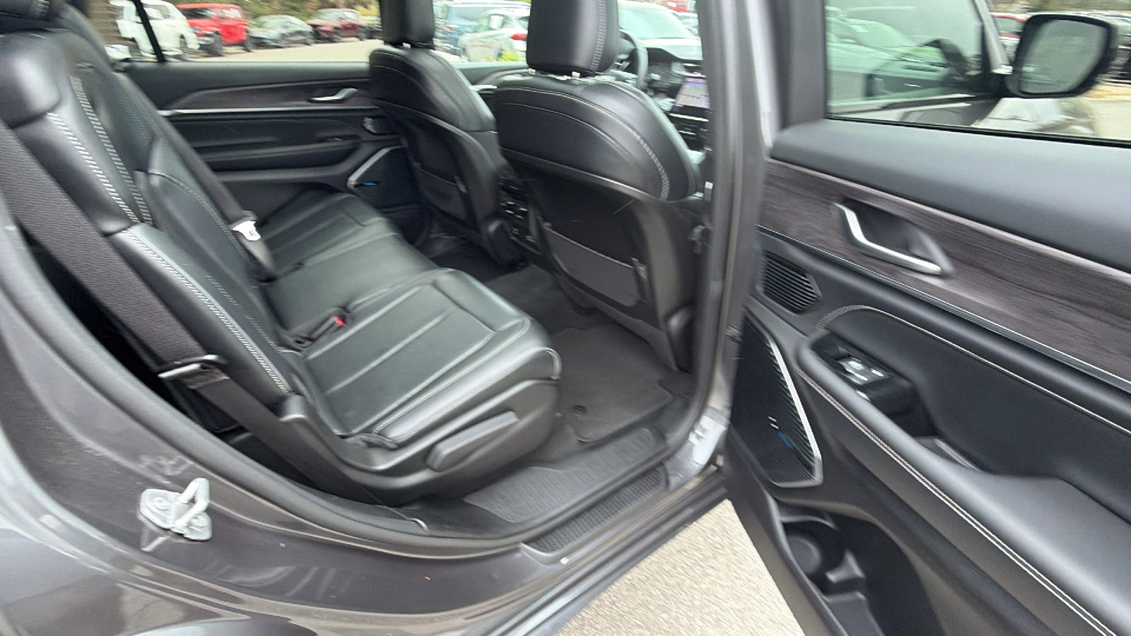 Used 2021 Jeep Grand Cherokee L Overland image 22