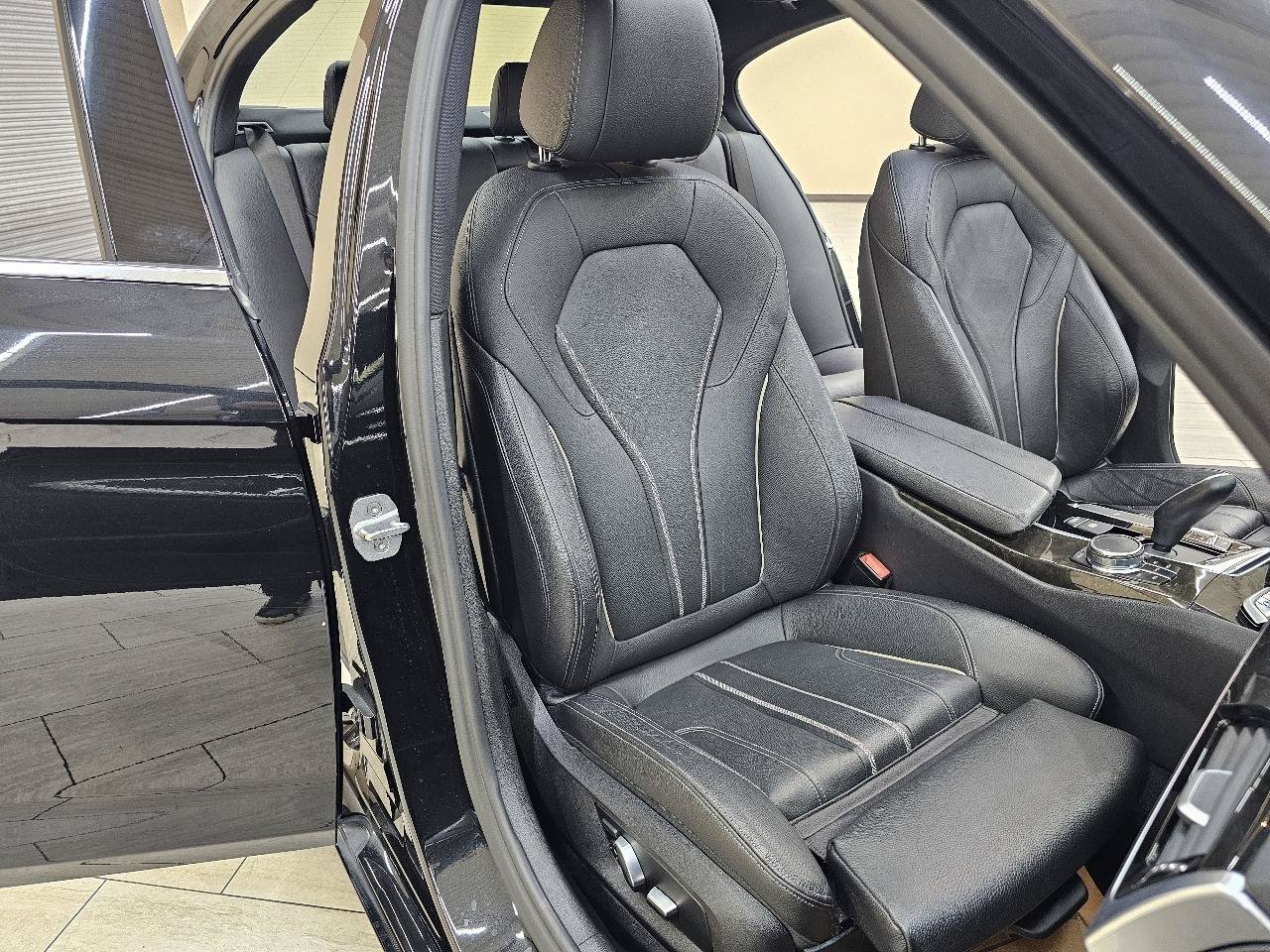 Used 2017 BMW 530i RWD image 19