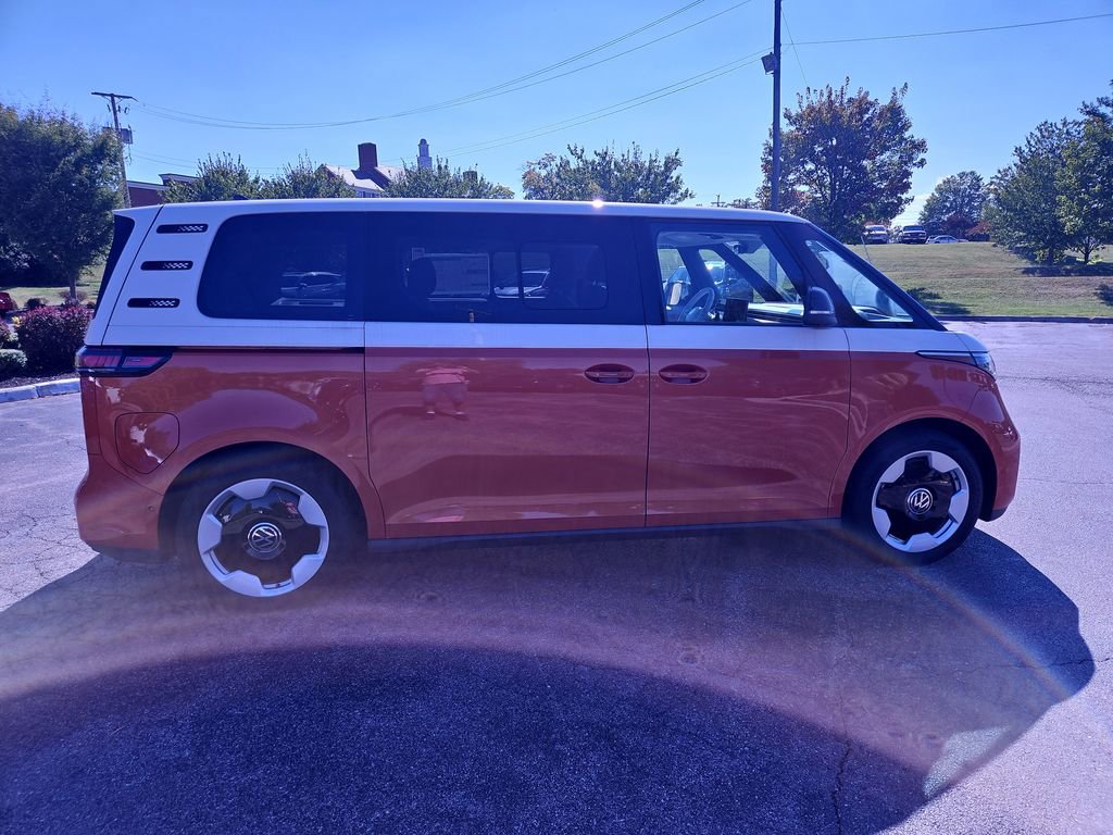 New 2025 Volkswagen ID. Buzz Pro S Plus AWD/4WD image 6