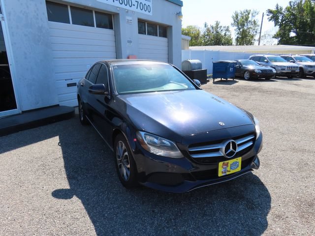 Used 2018 Mercedes-Benz C 300 4MATIC Sedan image 3