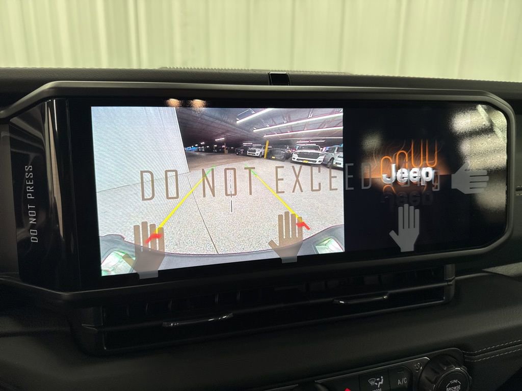 New 2026 Jeep Gladiator Sport image 19