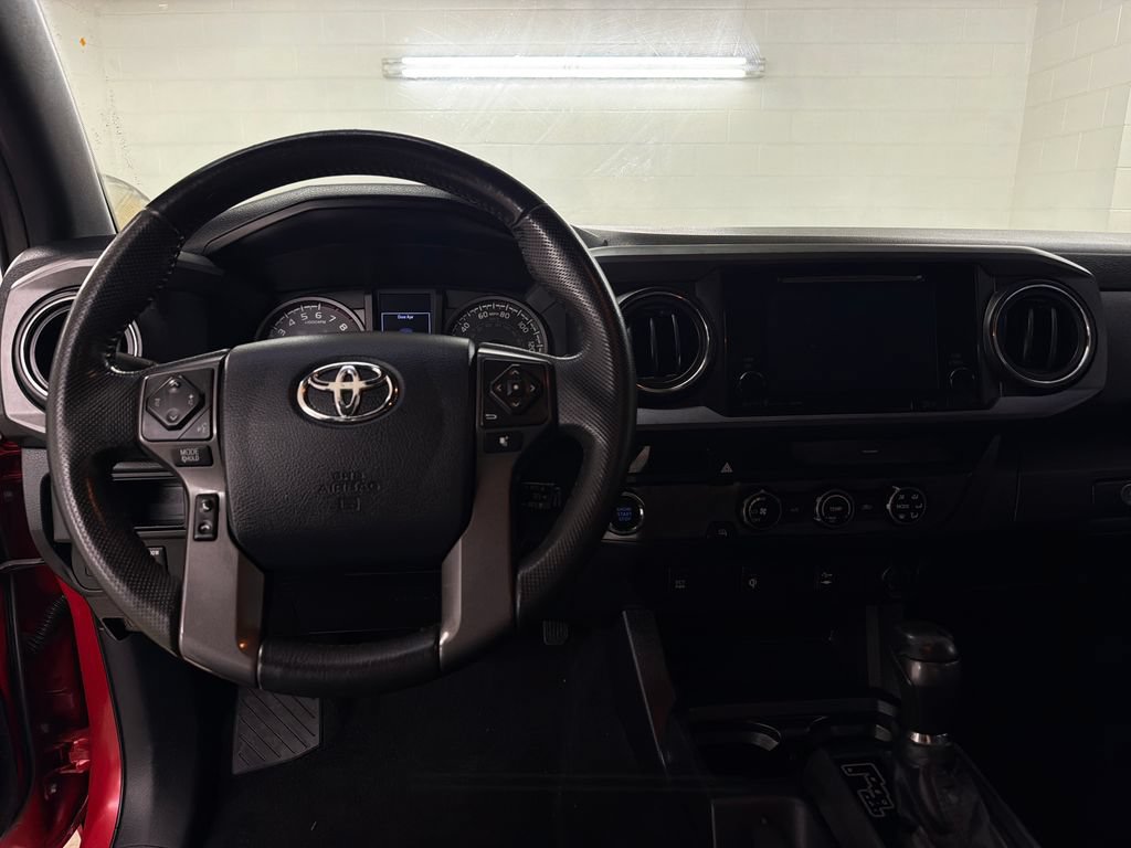 Used 2016 Toyota Tacoma TRD Off-Road w/ Towing Package RWD image 6