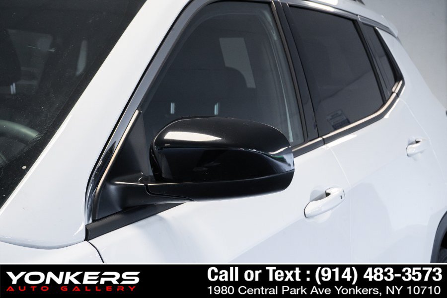 Used 2023 Jeep Compass Latitude w/ Sun and Sound Group AWD/4WD image 44