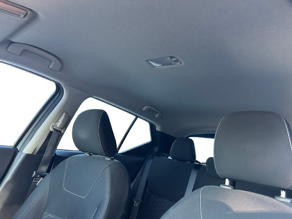 Used 2022 Nissan Kicks SV FWD image 12
