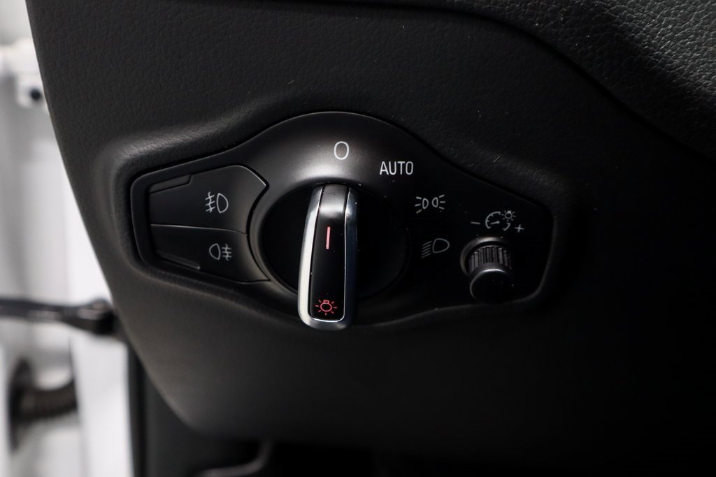 Used 2017 Audi Q5 2.0T Premium image 29