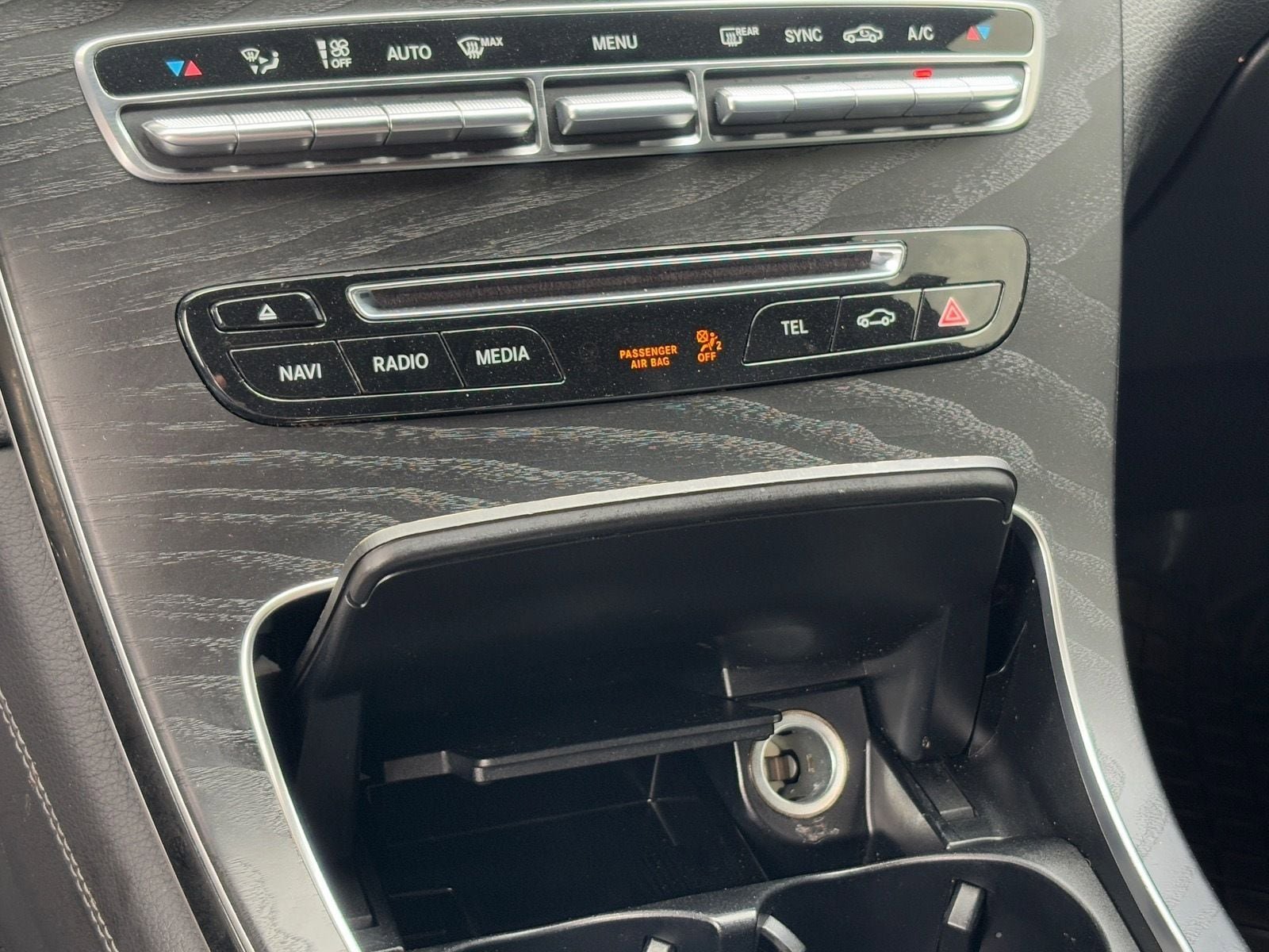 Used 2019 Mercedes-Benz GLC 300 image 25