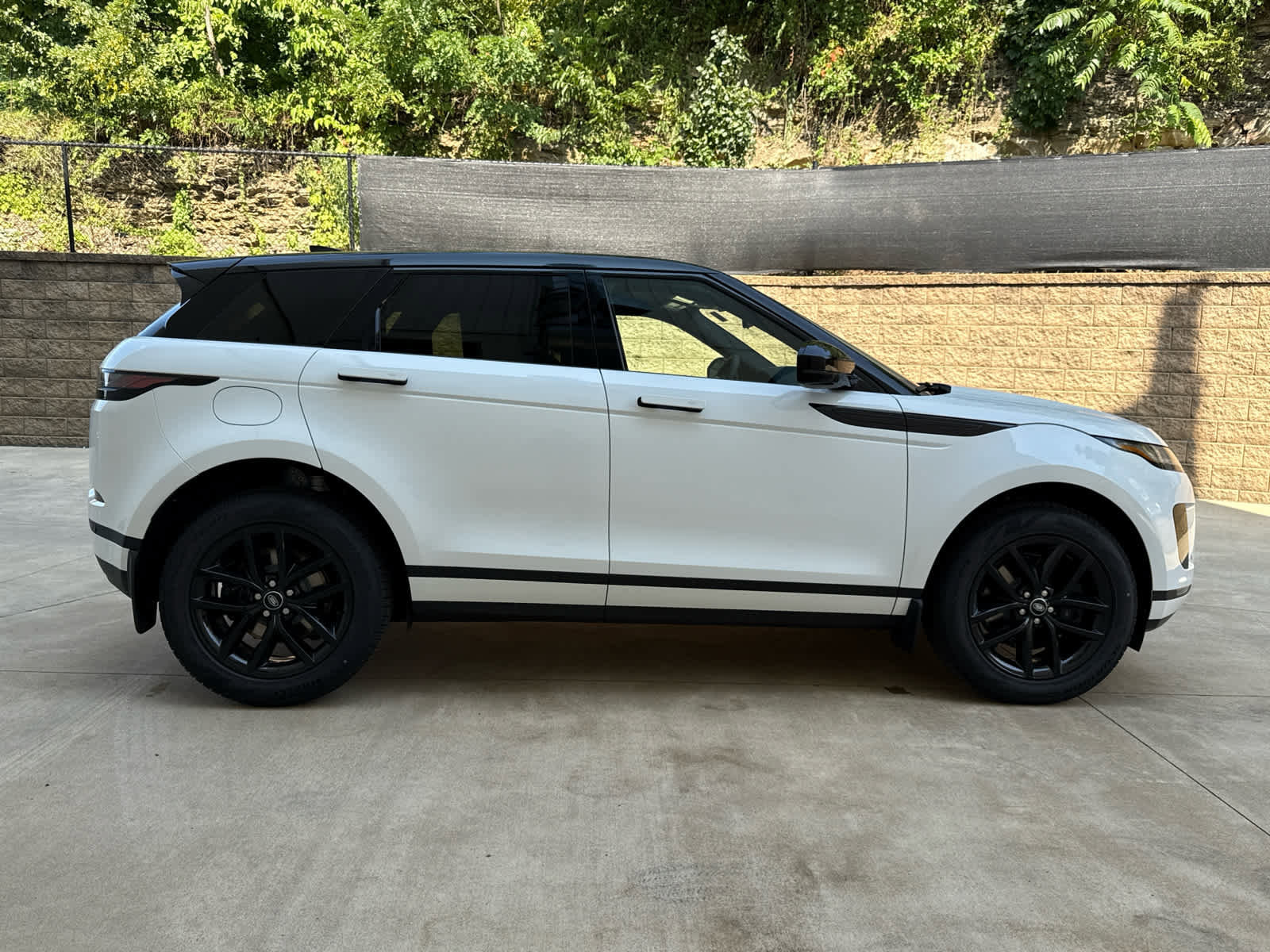 New 2026 Land Rover Range Rover Evoque S image 7