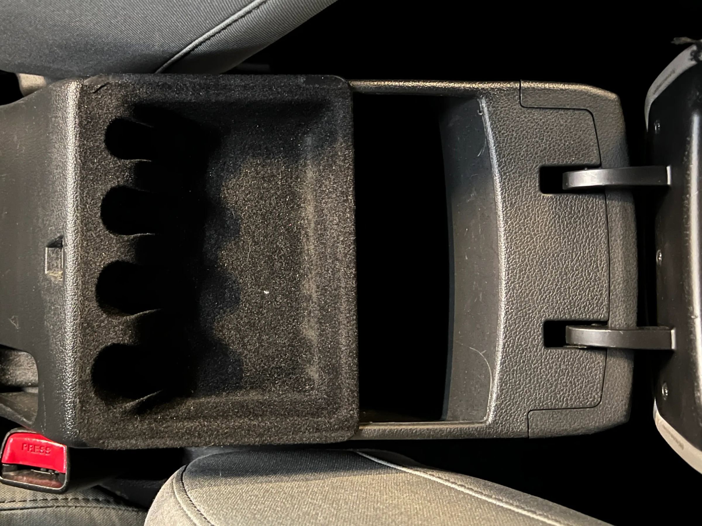 Used 2017 Hyundai Elantra SE image 23