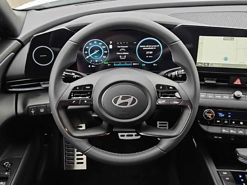Used 2025 Hyundai Elantra SEL FWD image 39