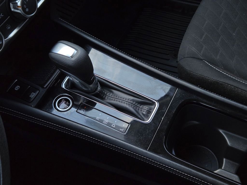 Used 2024 Nissan Kicks SV image 18