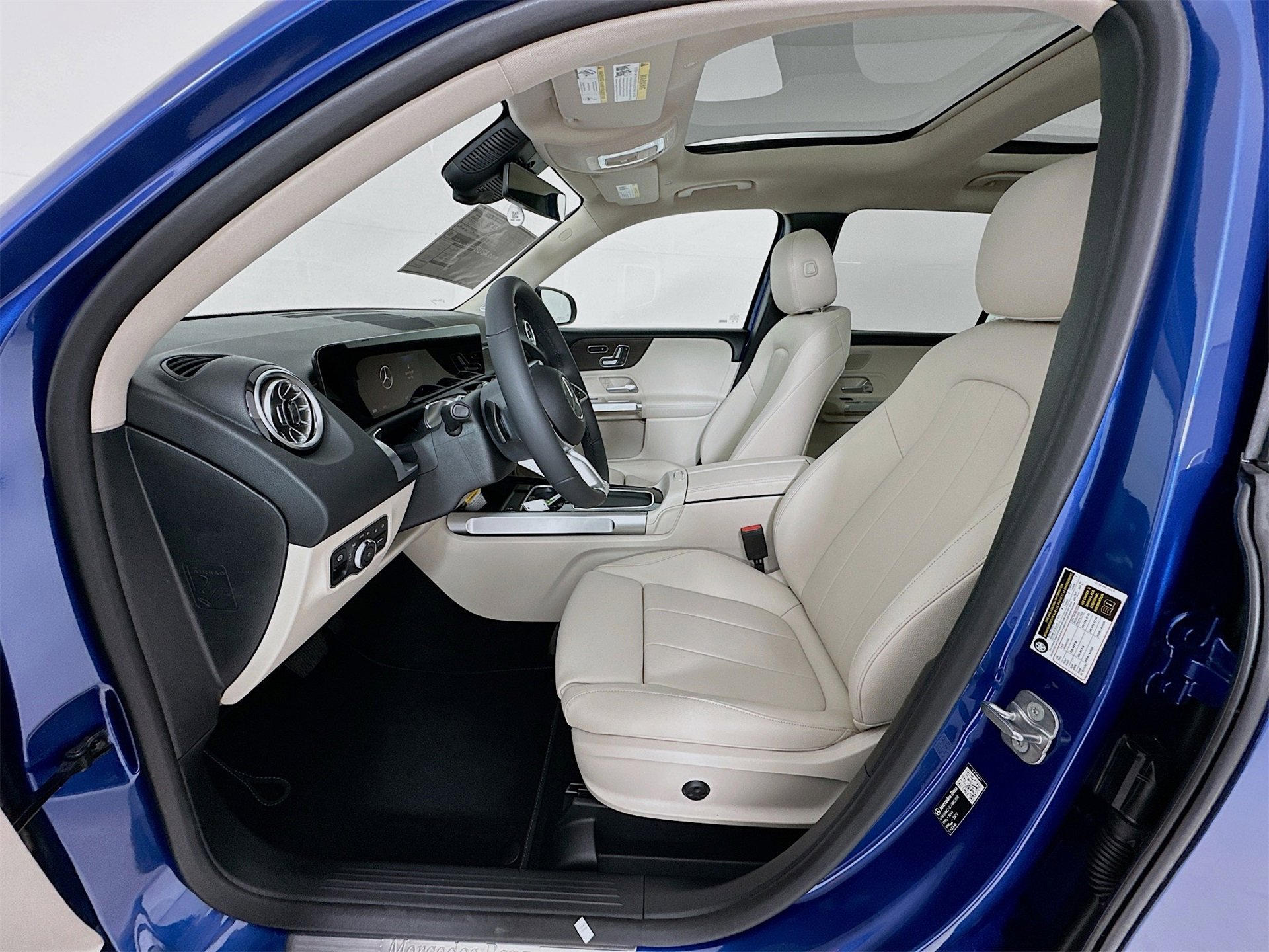 New 2026 Mercedes-Benz GLB 250 image 21