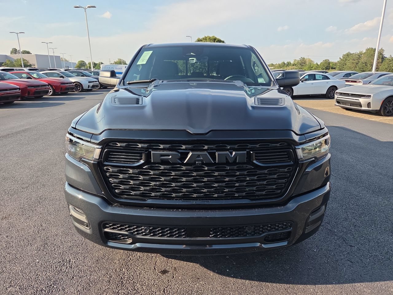 New 2026 RAM 1500 Express AWD/4WD image 22