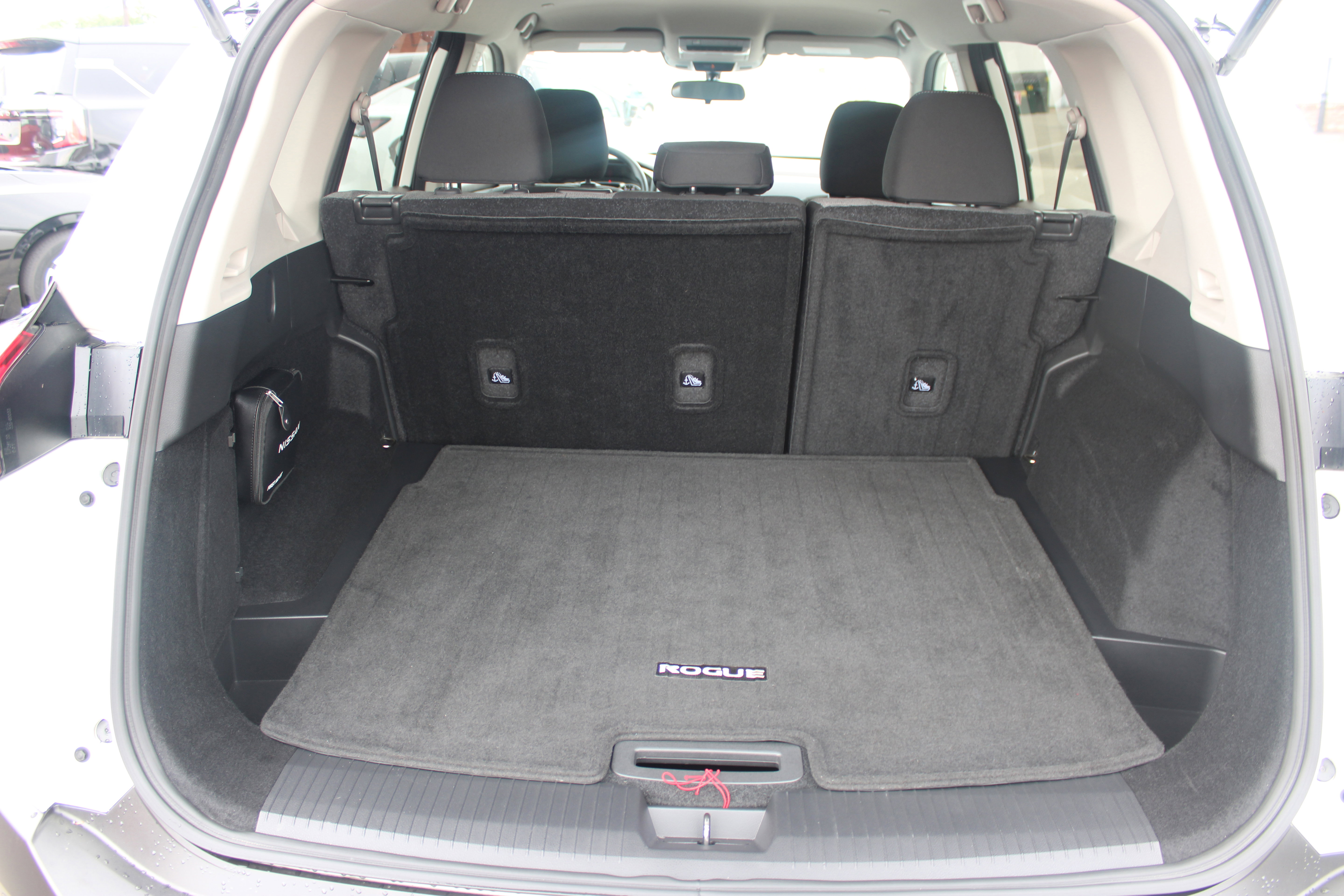 Certified 2023 Nissan Rogue SV image 5