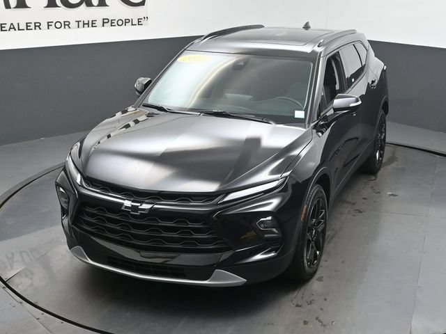 Used 2025 Chevrolet Blazer LT w/ Sound & Technology Package AWD/4WD image 50