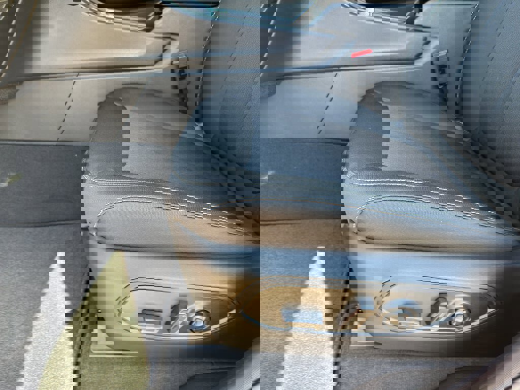 New 2025 Jeep Grand Cherokee Laredo X w/ Luxury Tech Group I image 11