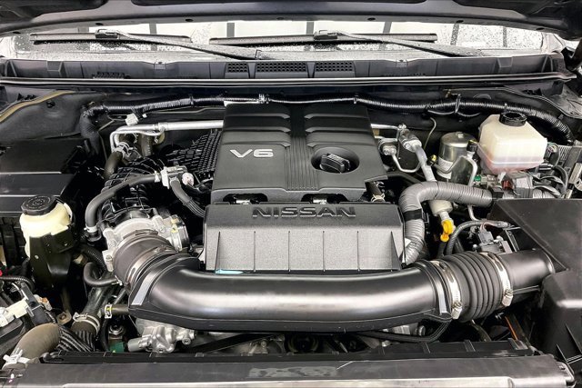Used 2022 Nissan Frontier SV w/ Technology Package image 9