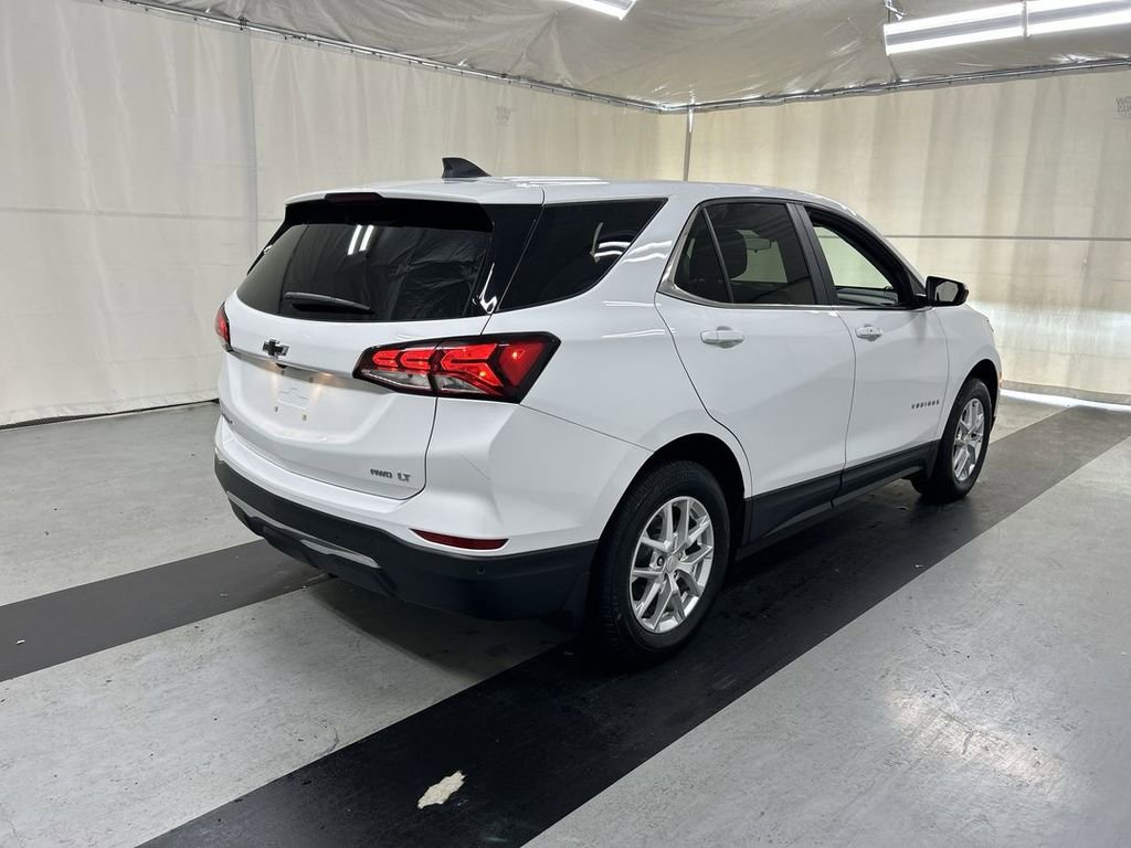 Used 2023 Chevrolet Equinox LT AWD/4WD image 2