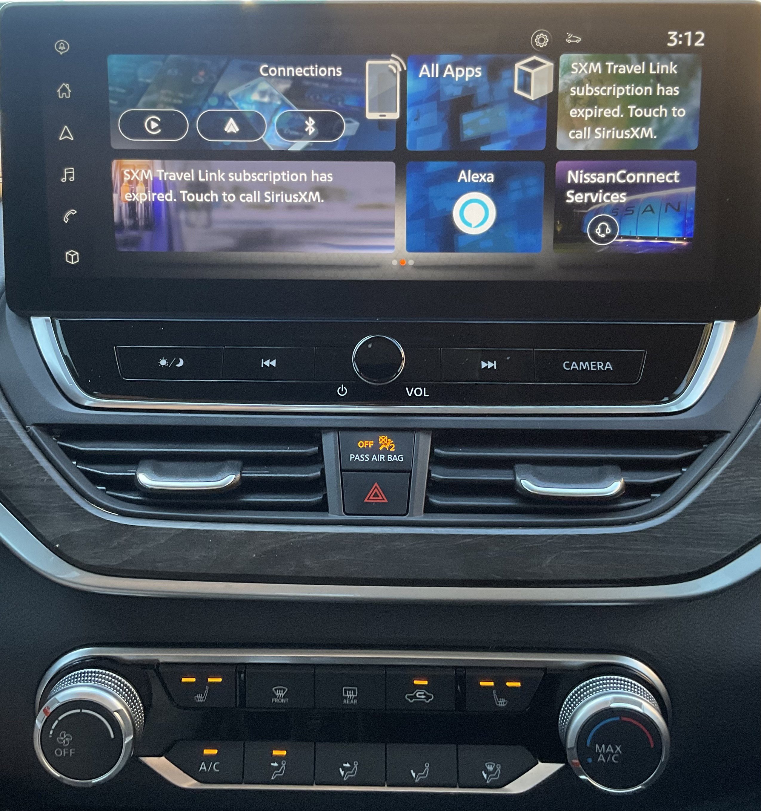 Used 2023 Nissan Altima 2.5 SV w/ SV Premium Package image 17