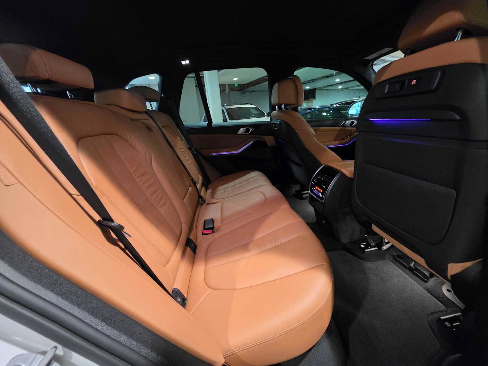 Used 2019 BMW X5 xDrive40i w/ Premium Package AWD/4WD image 12