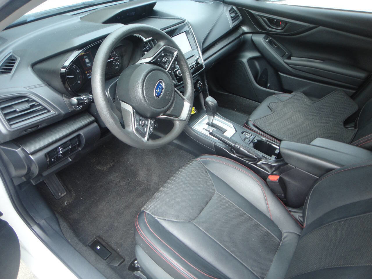 Used 2021 Subaru Impreza 2.0i Premium image 7